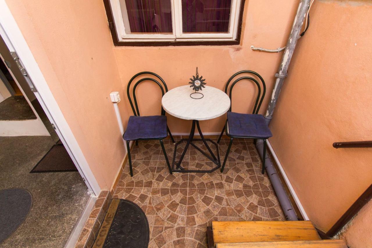 Apartment T & D Pula Exterior photo